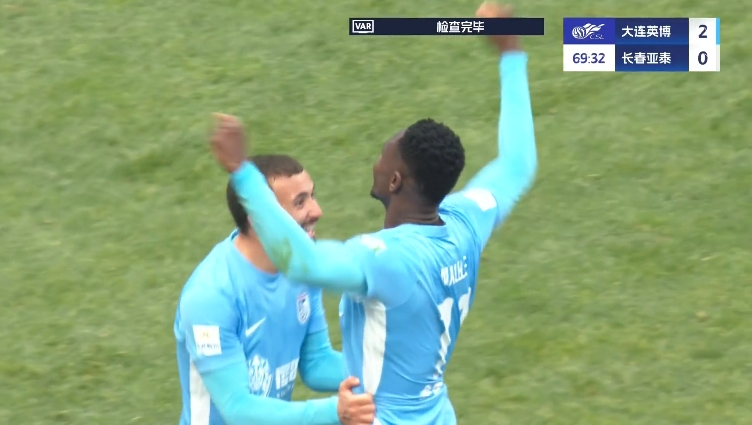 馬萊萊大連處子球！呂焯毅助攻馬萊萊破門，大連英博2-0亞泰