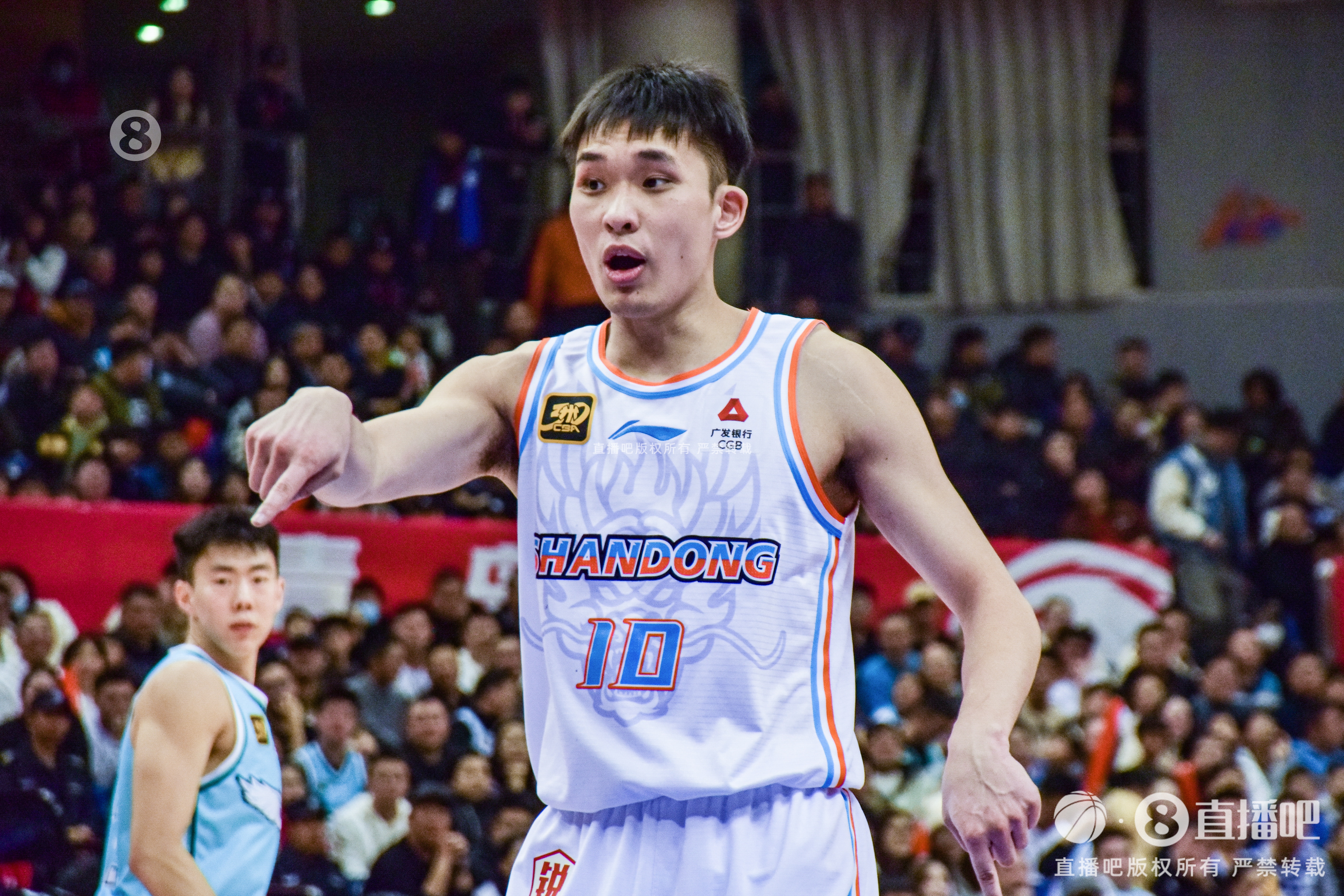 攻防俱佳！狀元秀謝智杰7中5拿到16分3板3助5斷 三分3中3