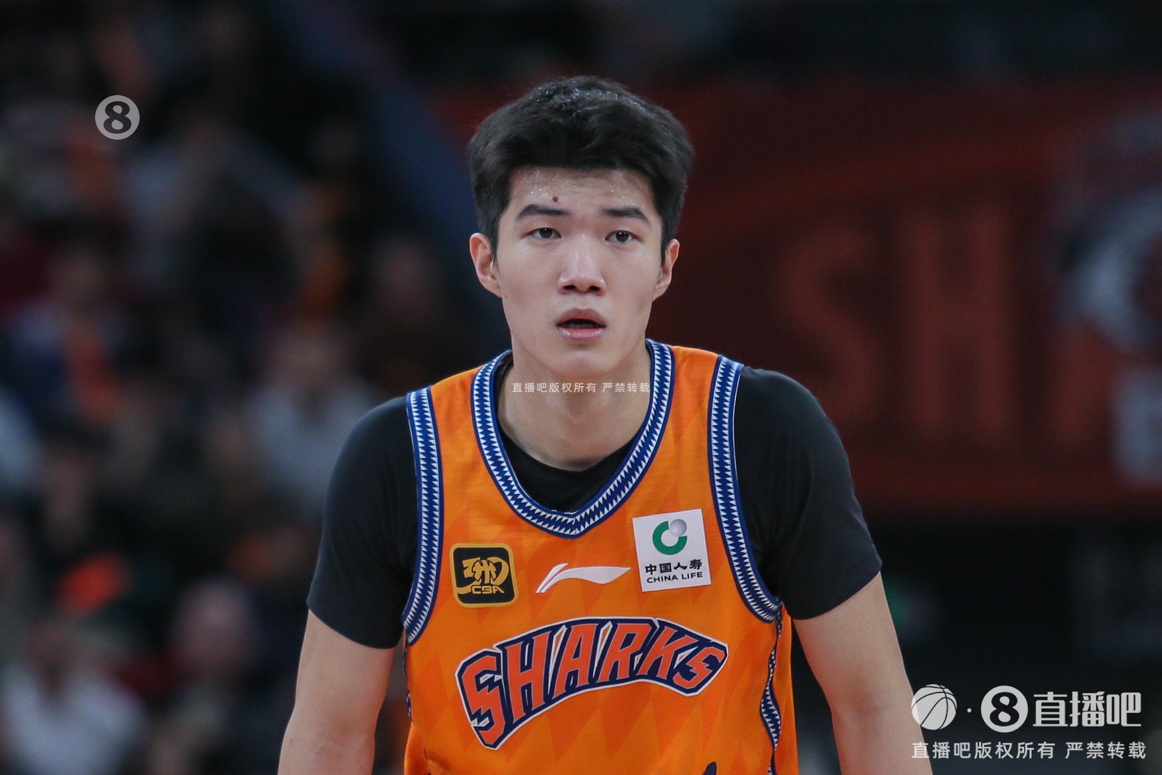 率先發(fā)力！偰李永煒首節(jié)5中4拿到11分 三分4中3