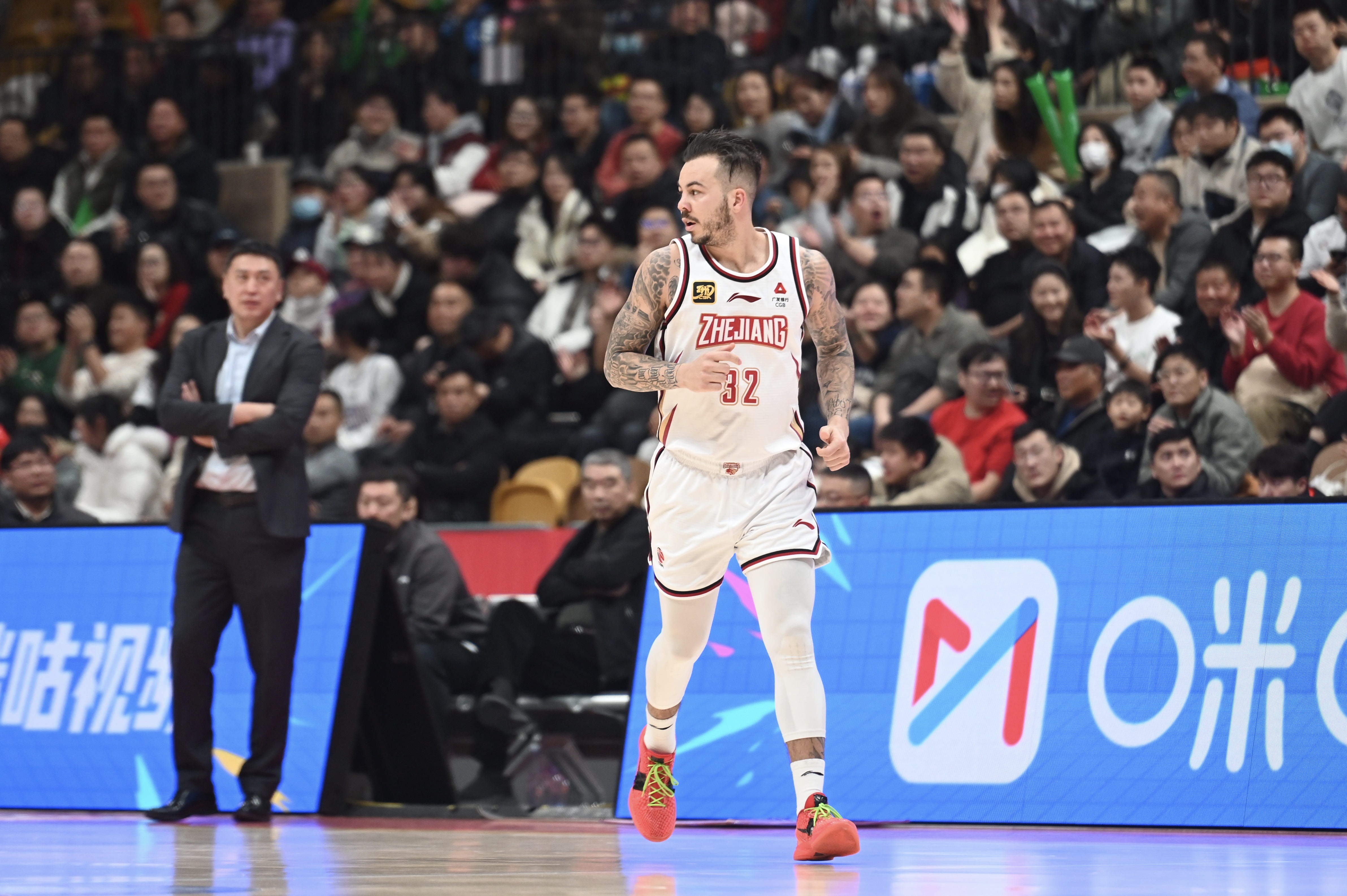 得分爆炸力！約克23中13得34分2板8助4斷 三分11中6